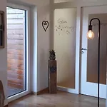 לינה וארוחת בוקר Haus Barbara 3*